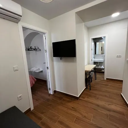 Rey Apartman *